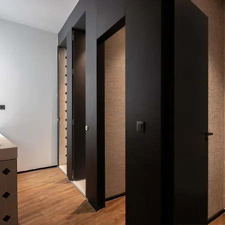 Toc Hostal *