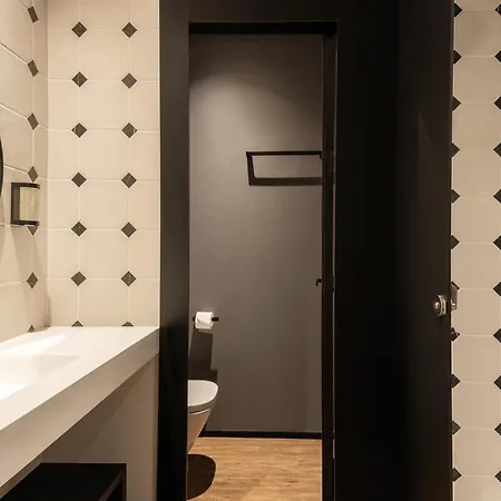 Toc Hostal